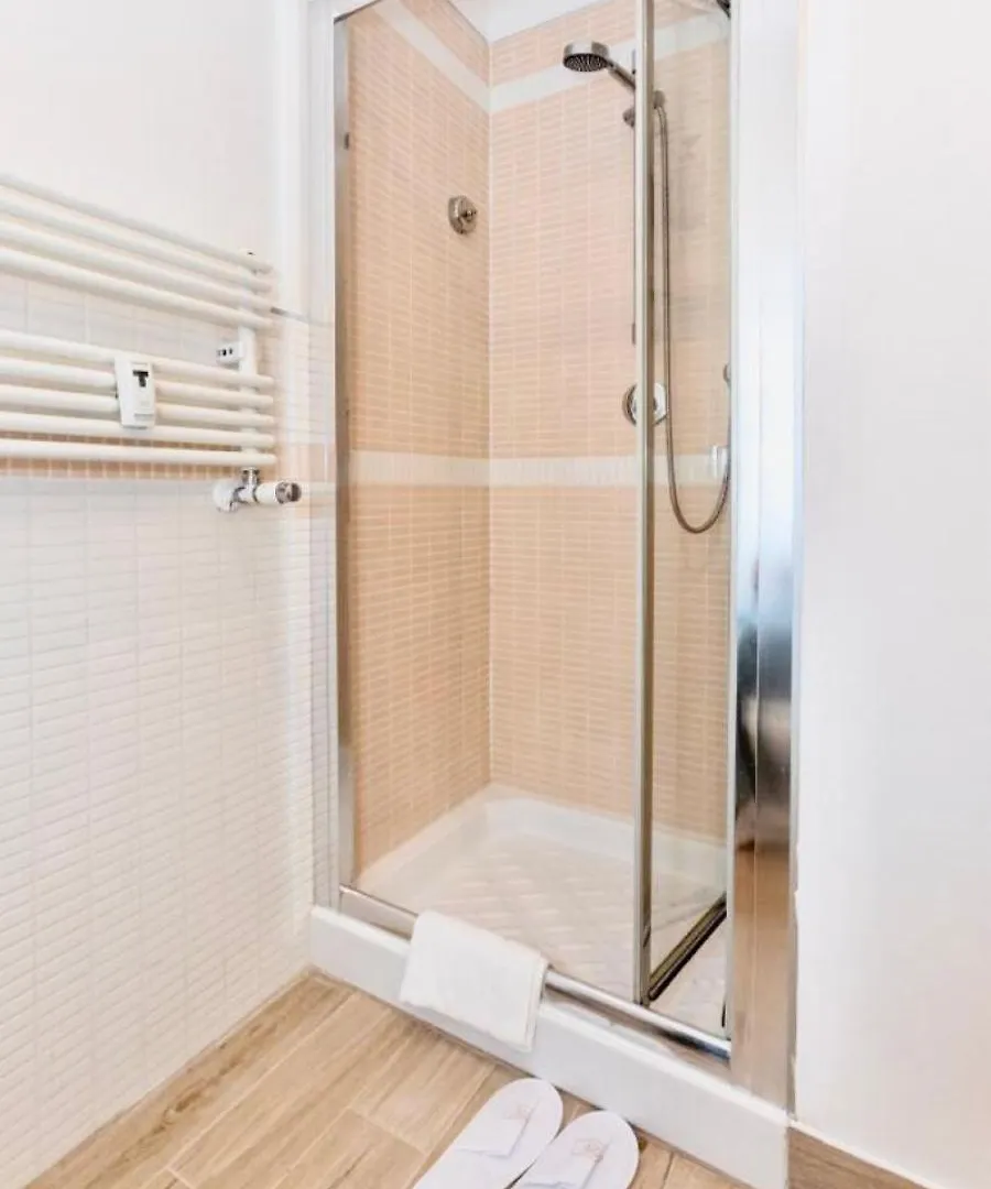 Lovely Nights Rome - Luxury Rooms Πανσιόν